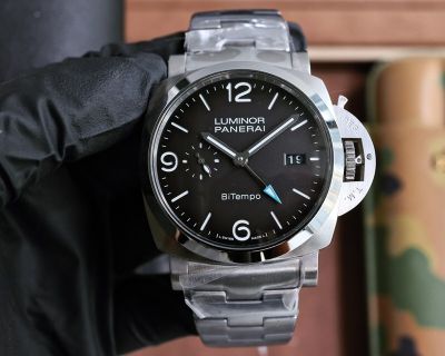 Panerai Luminor 01304 Series 44MM 316L Steel 2555 Movement Watch